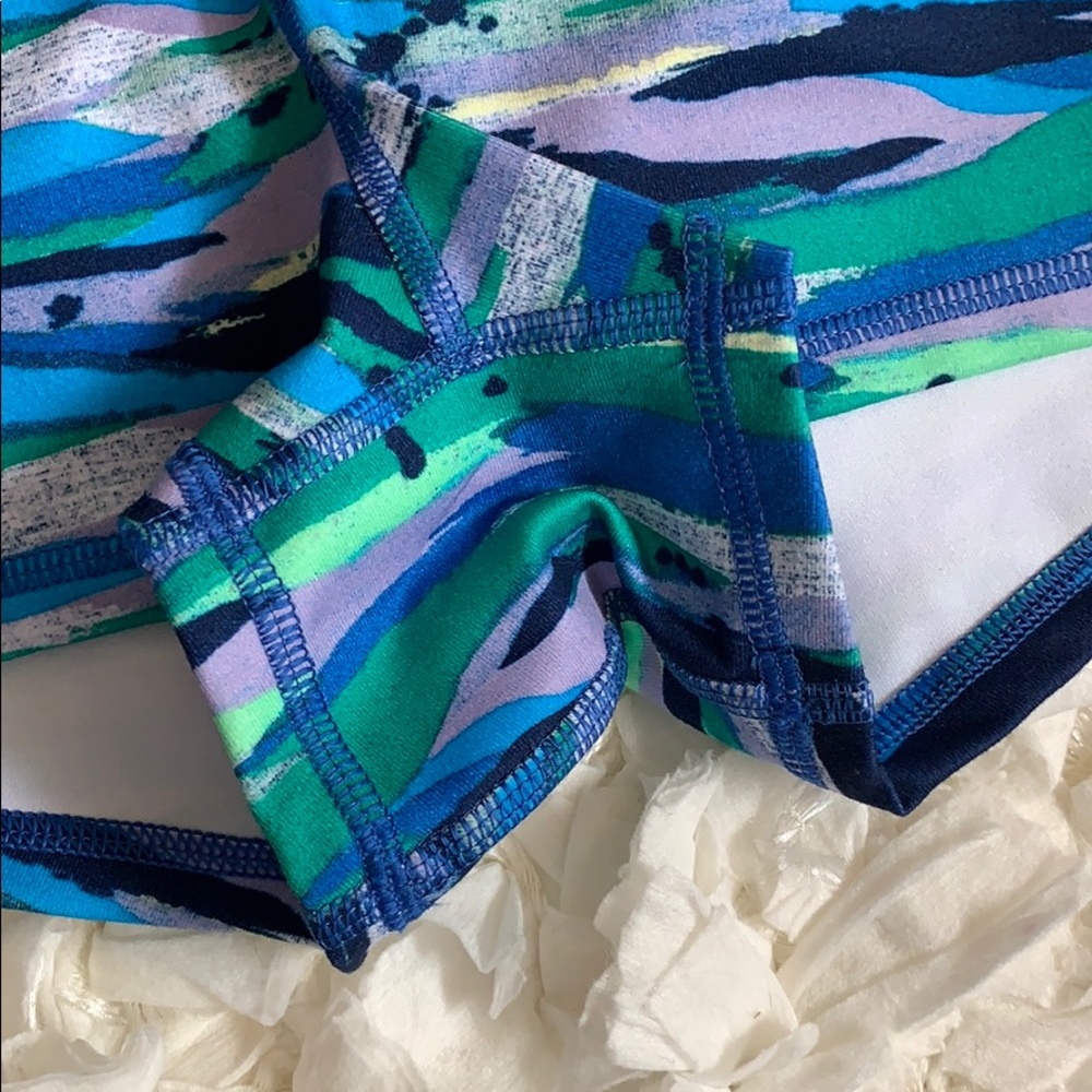 🆕LULULEMON SZ 4 BOOGIE SHORT ROLL-DOWN BNWT - Picture 5 of 9